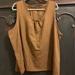 NWOT Suprema Lace Tank